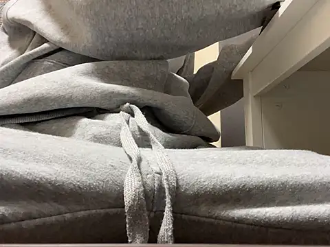 Snapshot of lkun9 chatting on January 10, 8:51 am lkun9 online show from January 10, 8:51 am