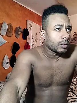 Snapshot of Negroricobaby chatting on February 20, 4:25 pm Negroricobaby online show from February 20, 4:25 pm