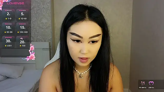 Snapshot of Diana_Moon_ chatting on July 20, 2:19 am Diana Moon online show from July 20, 2:19 am