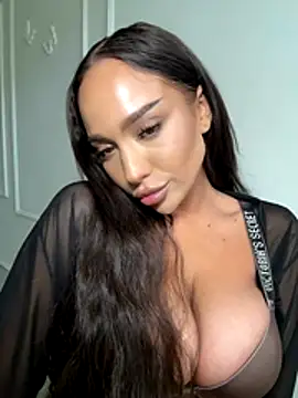 Snapshot of CardiSweetBaby chatting on October 25, 11:53 am CardiSweetBaby online show from October 25, 11:53 am