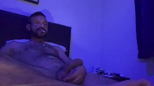 Snapshot of GalacticoInter chatting on November 14, 11:58 am GalacticoInter online show from November 14, 11:58 am