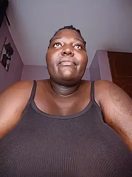 Snapshot of African_Bigass chatting on June 8, 9:32 am African Bigass online show from June 8, 9:32 am