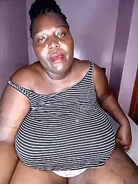 Snapshot of African_Bigass chatting on June 3, 2:29 pm African Bigass online show from June 3, 2:29 pm