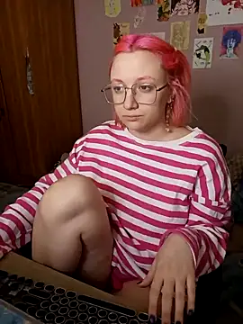 DeviJonson online show from March 20, 8:40 pm