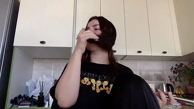 Karolina llove online show from September 21, 9:36 am