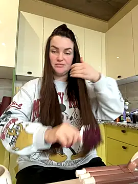 Karolina llove online show from October 29, 10:47 am