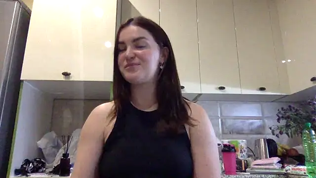 Karolina llove online show from September 25, 9:32 pm