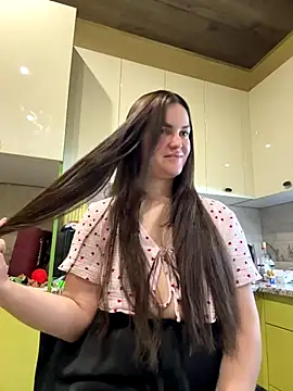 Karolina llove online show from October 15, 1:15 am