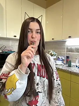 Karolina llove online show from October 14, 1:12 pm