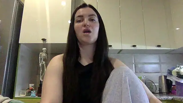 Karolina llove online show from October 6, 7:36 pm