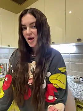 Karolina llove online show from November 9, 11:20 pm