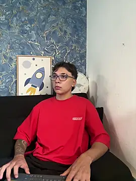 Rhaegal hot online show from May 29, 4:57 pm