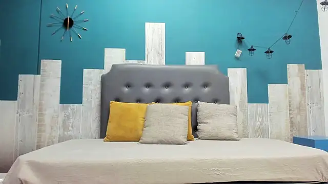 Snapshot of Rhaegal_hot chatting on February 17, 6:39 pm Rhaegal hot online show from February 17, 6:39 pm