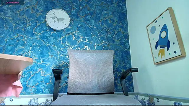 Snapshot of Rhaegal_hot chatting on October 18, 8:55 pm Rhaegal hot online show from October 18, 8:55 pm