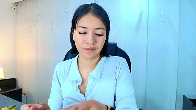 lina bedoya  online show from February 20, 11:56 am