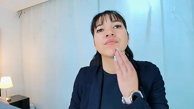Snapshot of lina_bedoya_ chatting on September 20, 11:37 am lina bedoya online show from September 20, 11:37 am