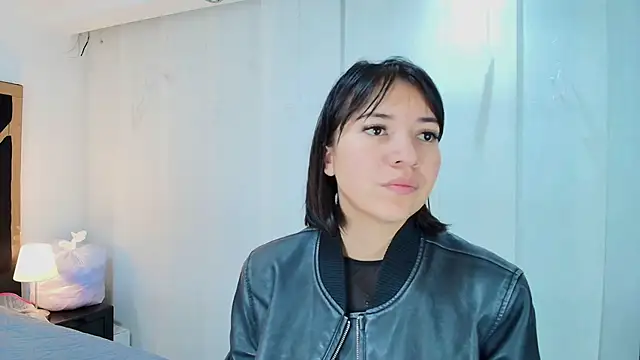 Snapshot of lina_bedoya_ chatting on October 2, 11:35 am lina bedoya online show from October 2, 11:35 am