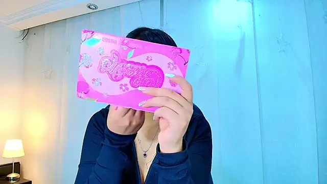 lina bedoya  online show from March 20, 11:22 am