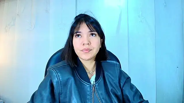 lina bedoya  online show from November 27, 11:32 am