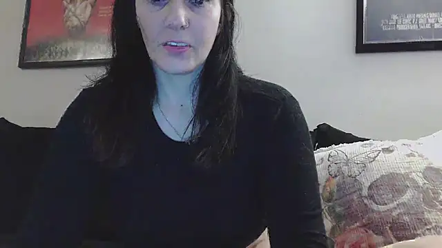 Snapshot of CrystalLakeXO chatting on September 14, 11:16 pm CrystalLakeXO online show from September 14, 11:16 pm