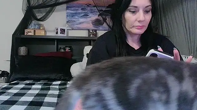 CrystalLakeXO online show from January 13, 6:17 am