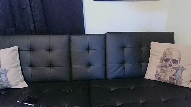 CrystalLakeXO online show from February 8, 6:33 am