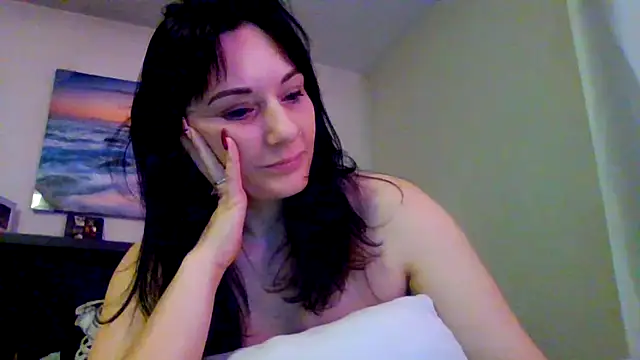 CrystalLakeXO online show from November 10, 12:26 am