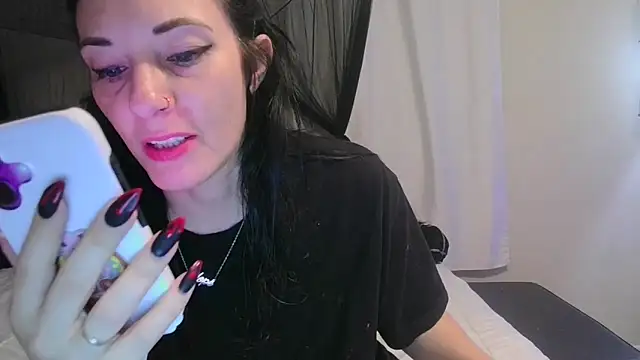 CrystalLakeXO online show from April 23, 10:33 pm