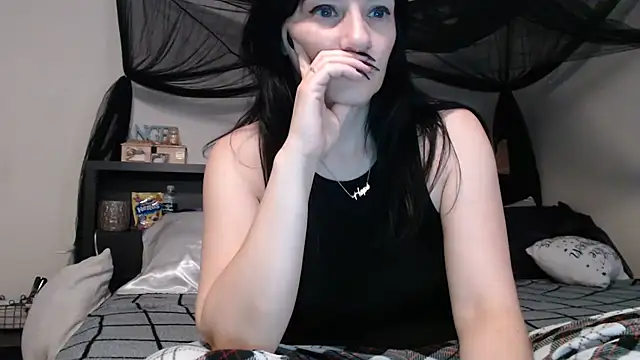 CrystalLakeXO online show from June 19, 5:57 am