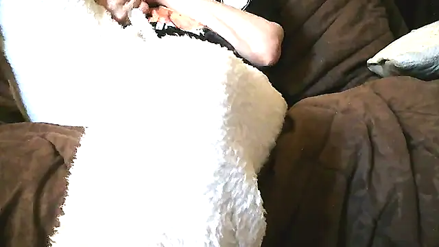 Everydayonli online show from February 28, 1:33 pm