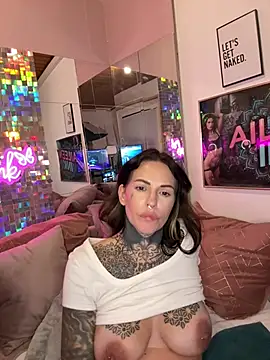 Snapshot of AileenInkOfficial chatting on March 10, 5:50 pm AileenInkOfficial online show from March 10, 5:50 pm