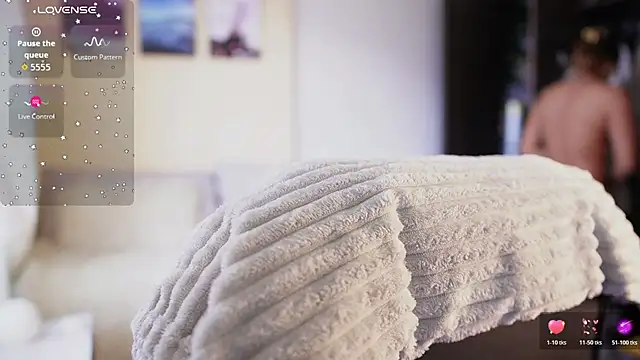 SaraParisi online show from December 19, 10:23 pm