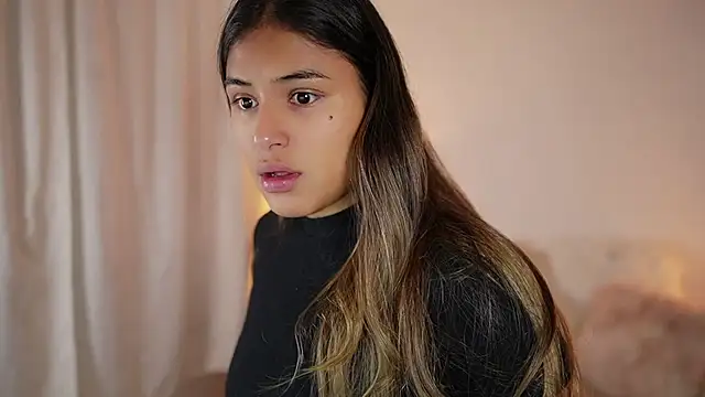 SaraParisi online show from March 5, 11:32 pm