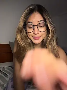 SaraParisi online show from October 31, 3:58 am