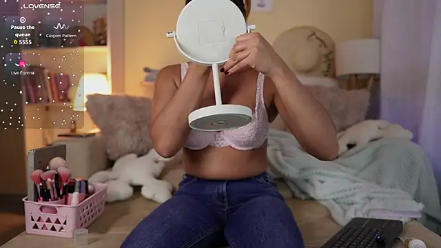 SaraParisi online show from November 10, 10:48 pm