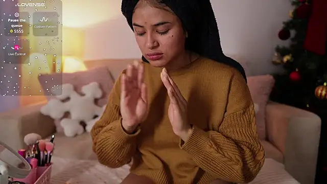 SaraParisi online show from November 27, 10:43 pm