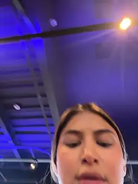 SaraParisi online show from October 31, 5:31 pm