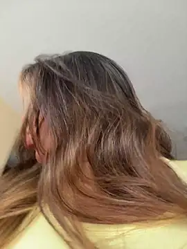 SaraParisi online show from March 12, 6:12 pm