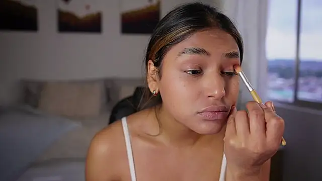 SaraParisi online show from October 23, 10:30 pm