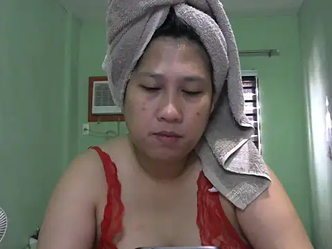 Snapshot of sweetsexysmile chatting on July 2, 1:06 am sweetsexysmile online show from July 2, 1:06 am