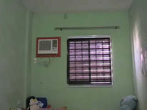 Snapshot of sweetsexysmile chatting on July 17, 2:09 am sweetsexysmile online show from July 17, 2:09 am
