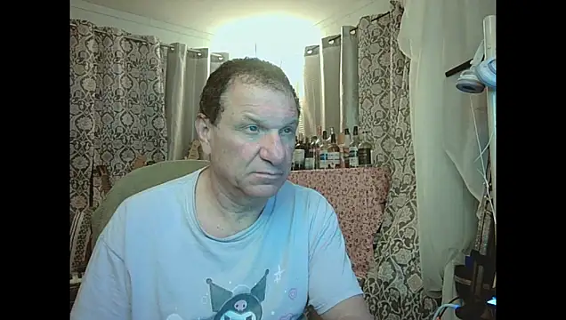 Snapshot of coryassman chatting on June 17, 5:07 am coryassman online show from June 17, 5:07 am