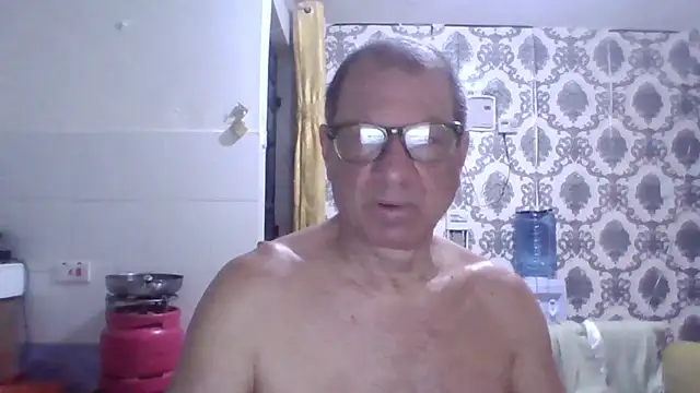 Snapshot of coryassman chatting on May 19, 7:10 pm coryassman online show from May 19, 7:10 pm