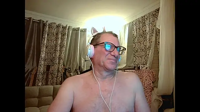 Snapshot of coryassman chatting on February 2, 2:24 pm coryassman online show from February 2, 2:24 pm