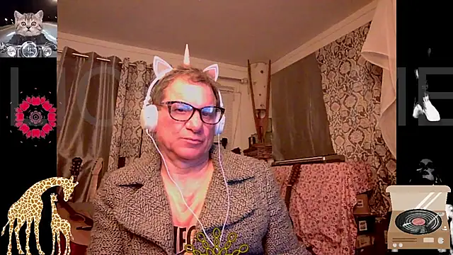 Snapshot of coryassman chatting on February 23, 10:28 am coryassman online show from February 23, 10:28 am
