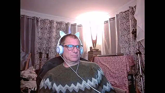 coryassman online show from February 10, 9:30 am