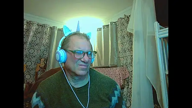 coryassman online show from March 28, 11:33 am