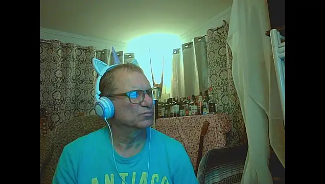 Snapshot of coryassman chatting on July 11, 8:47 am coryassman online show from July 11, 8:47 am