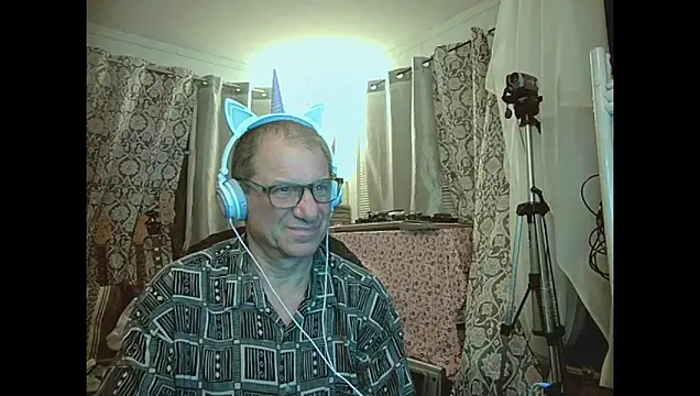 Snapshot of coryassman chatting on May 31, 5:57 am coryassman online show from May 31, 5:57 am