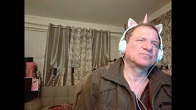 Snapshot of coryassman chatting on February 11, 8:15 am coryassman online show from February 11, 8:15 am